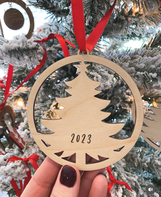 2024 Personalized Tree Ornament - Custom Holiday Keepsake - Unique Christmas Decoration